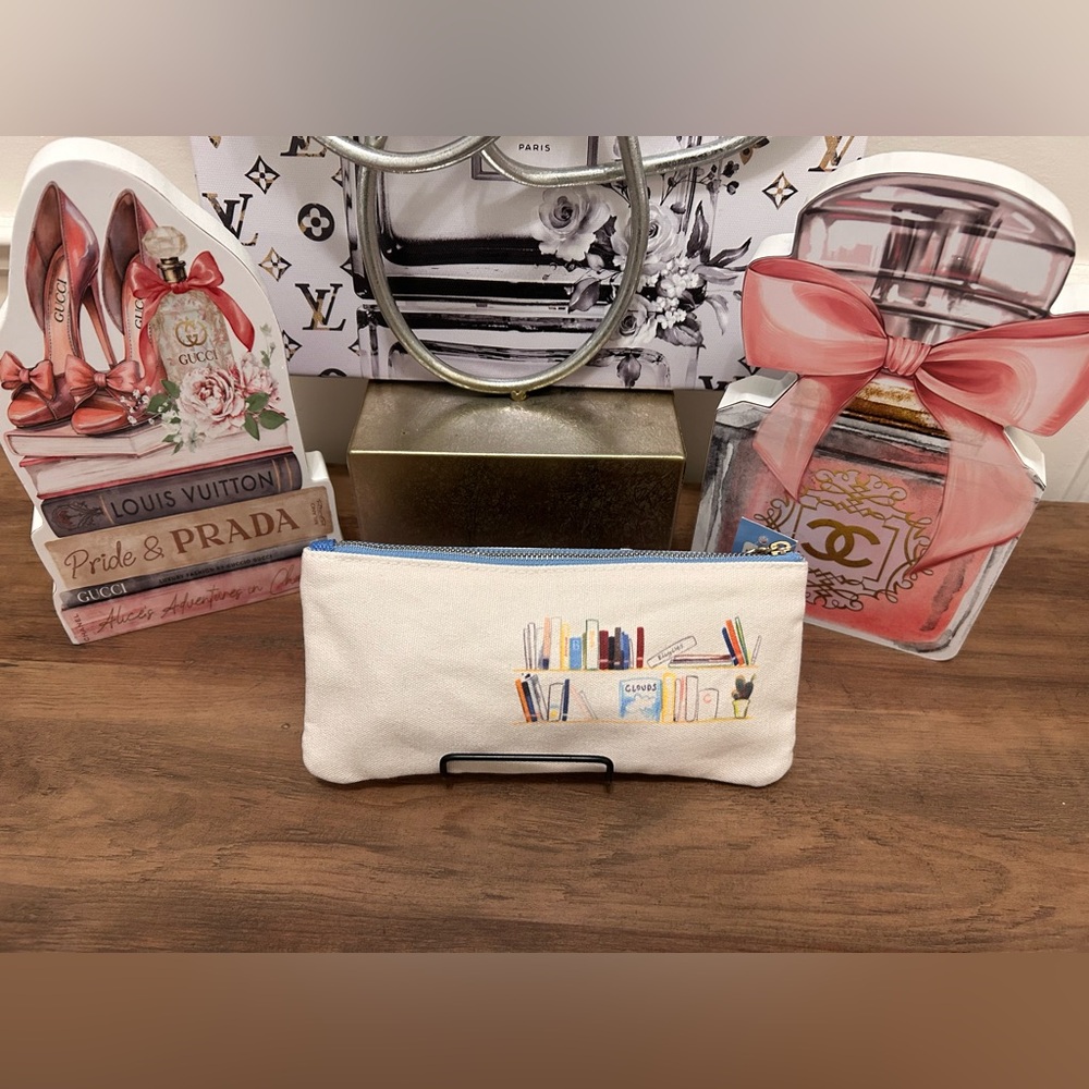 Canvas Pencil Case with Colorful Books Design and Quote - Picture 2 of 3